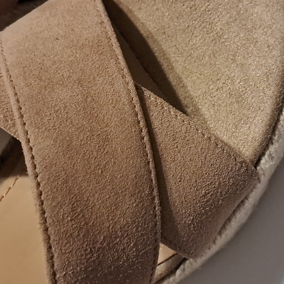 Lisa Vicky GEMI-V "Cognac Kid" Suede Wedges - Picture 2 of 5